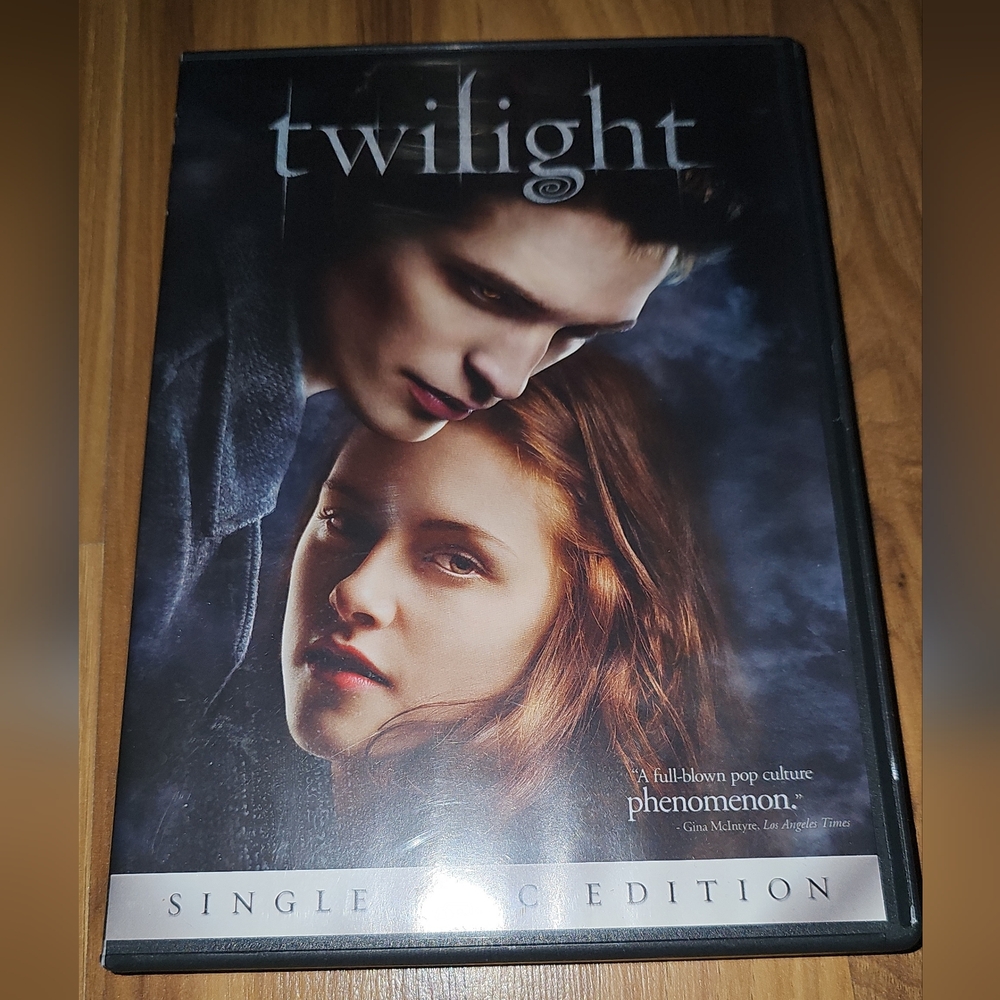 Twilight Single Disc Edition DVD